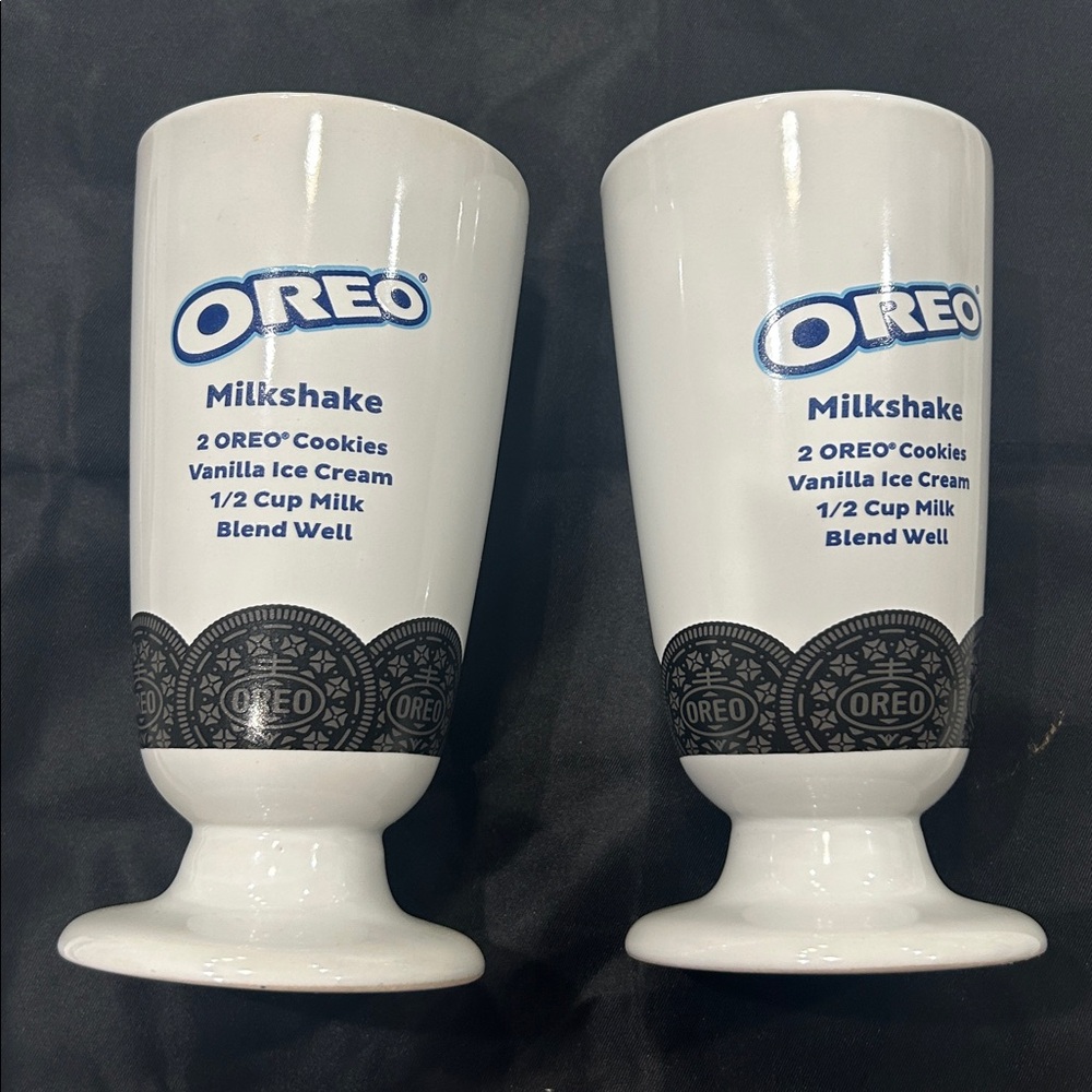 Set of 2 ceramic Oreo milkshake glasses footed with a recipe for milkshake